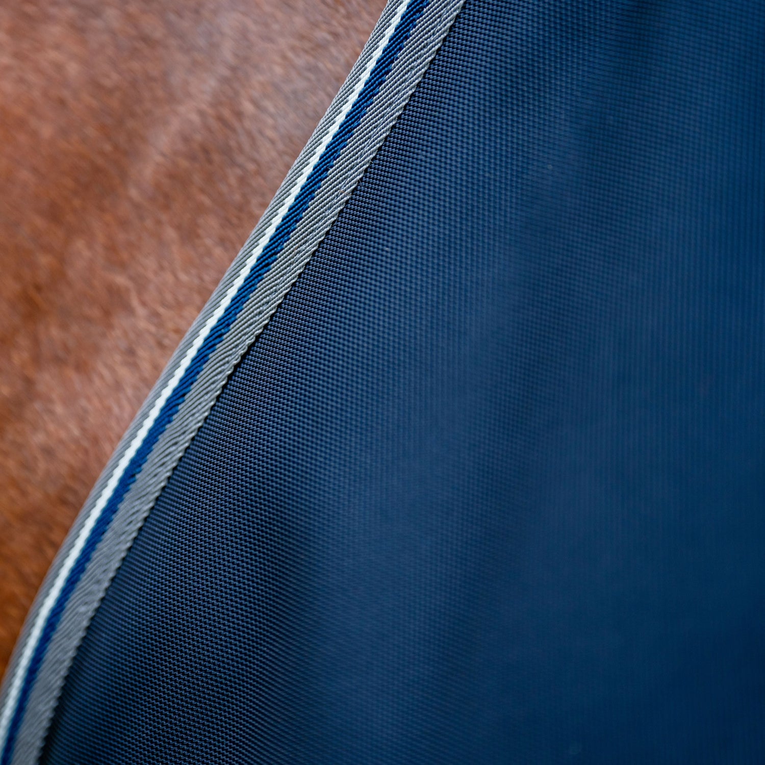 Horseware Ireland Rambo 1680D 0g Turnout Rug #colour_navy-thunderstorm-grey-silver