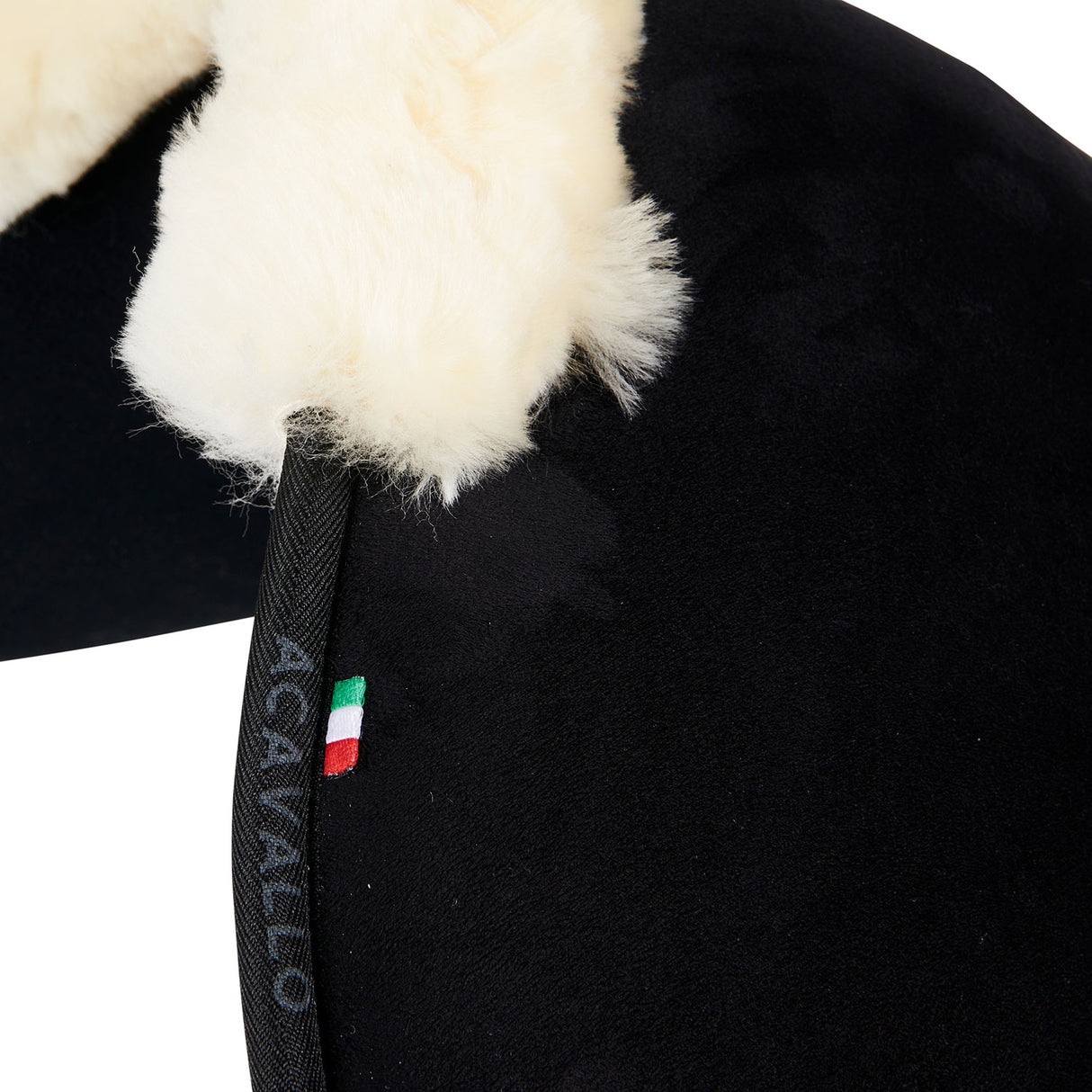 Acavallo Pad MF-S JCCS-S CW-CS Suede Cut-Out Sheepskin Flat #colour_black-natural