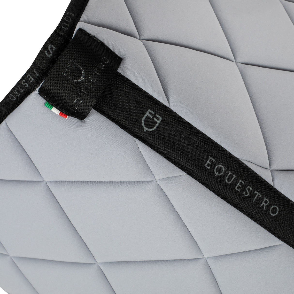 Jumping saddle pad technical fabric with logo