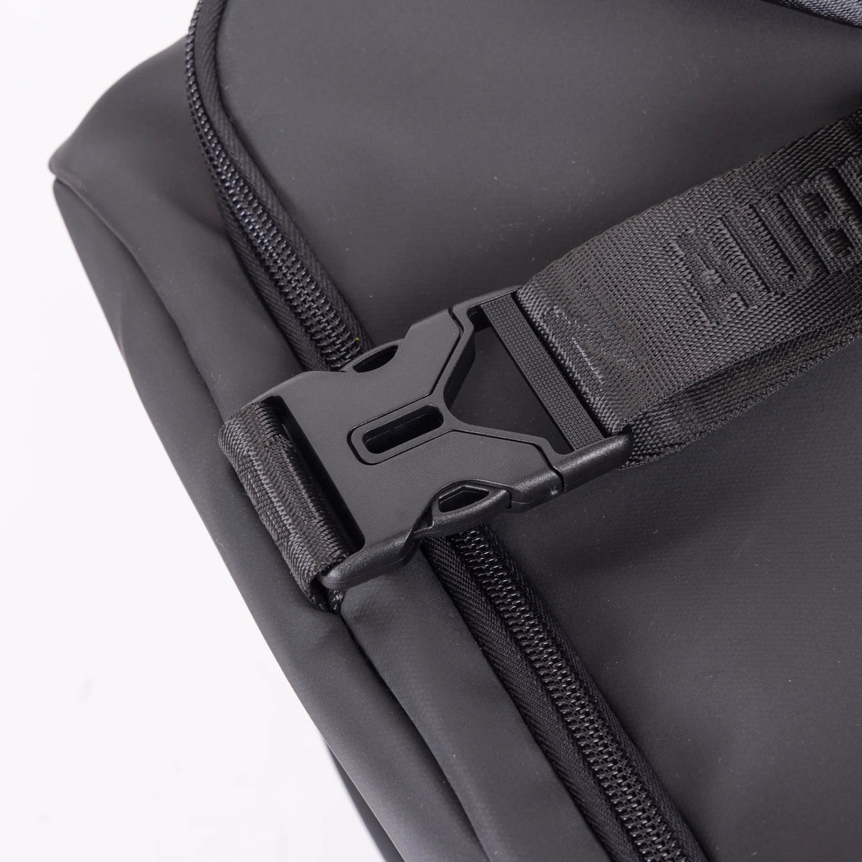 Shires Aubrion React Holdall