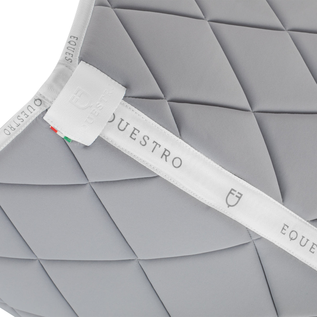 Jumping saddle pad technical fabric with logo