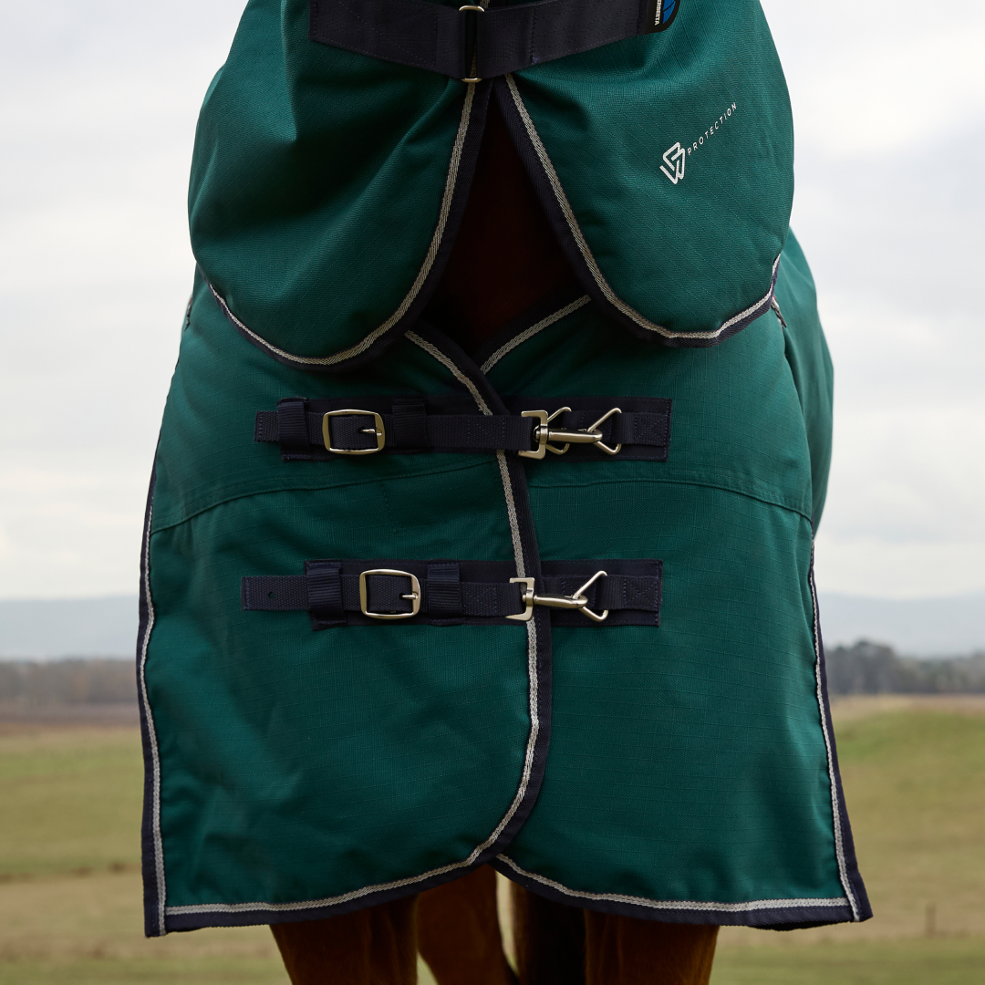 Weatherbeeta Comfitec Plus Dynamic 220G Detach-A-Neck Turnout #colour_forest-green-navy